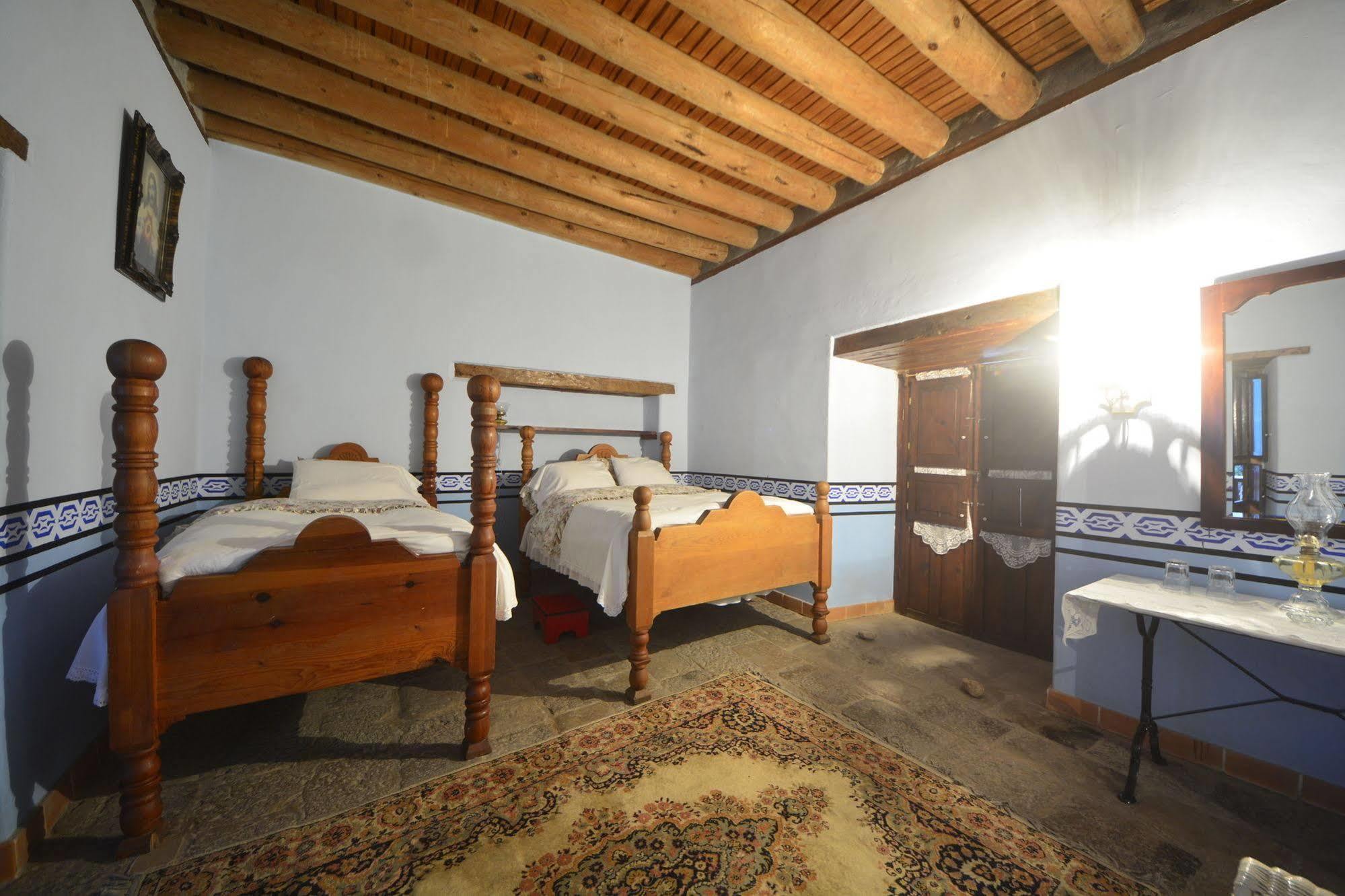 Copper Canyon Riverside Lodge Batopilas Екстер'єр фото